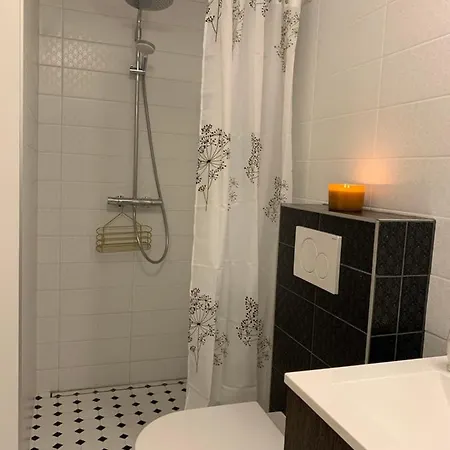 Staadioni * טרטו